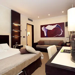 בית הארחה Les Fleurs Luxury House